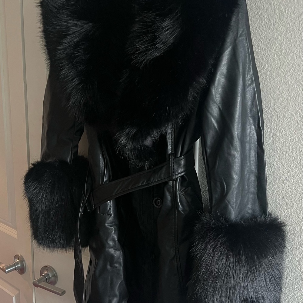 Elegant Black Faux Fur Trimmed Coat